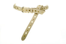 Laden Sie das Bild in den Galerie-Viewer, Belt 20744 Eyelets/Studs
