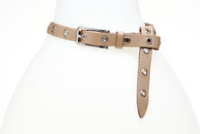 Laden Sie das Bild in den Galerie-Viewer, Rufen Sie 20742 Hoops Eyelets an
